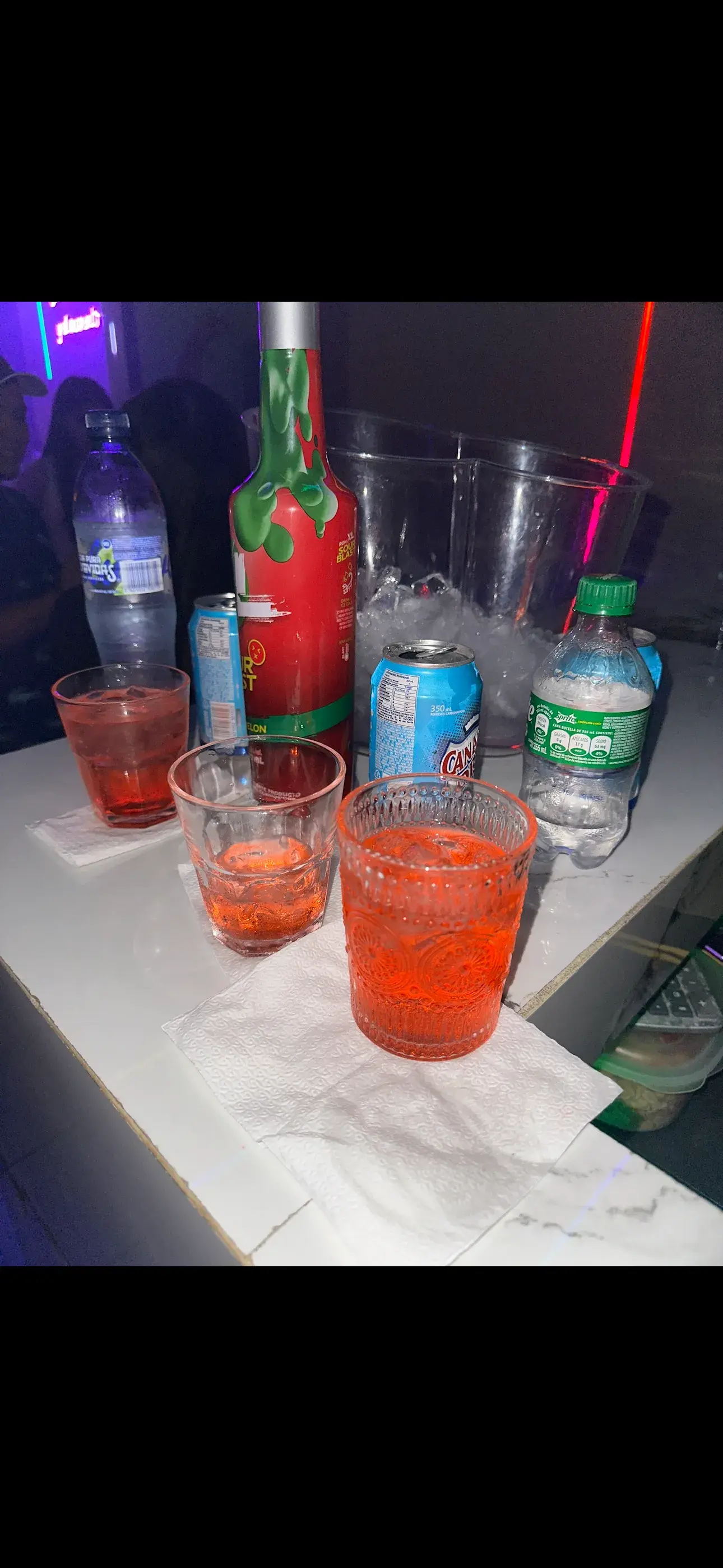 Drinks on a real table at Single's Bar